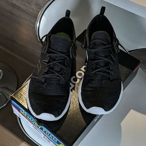 Saucony Eros lace sneakers